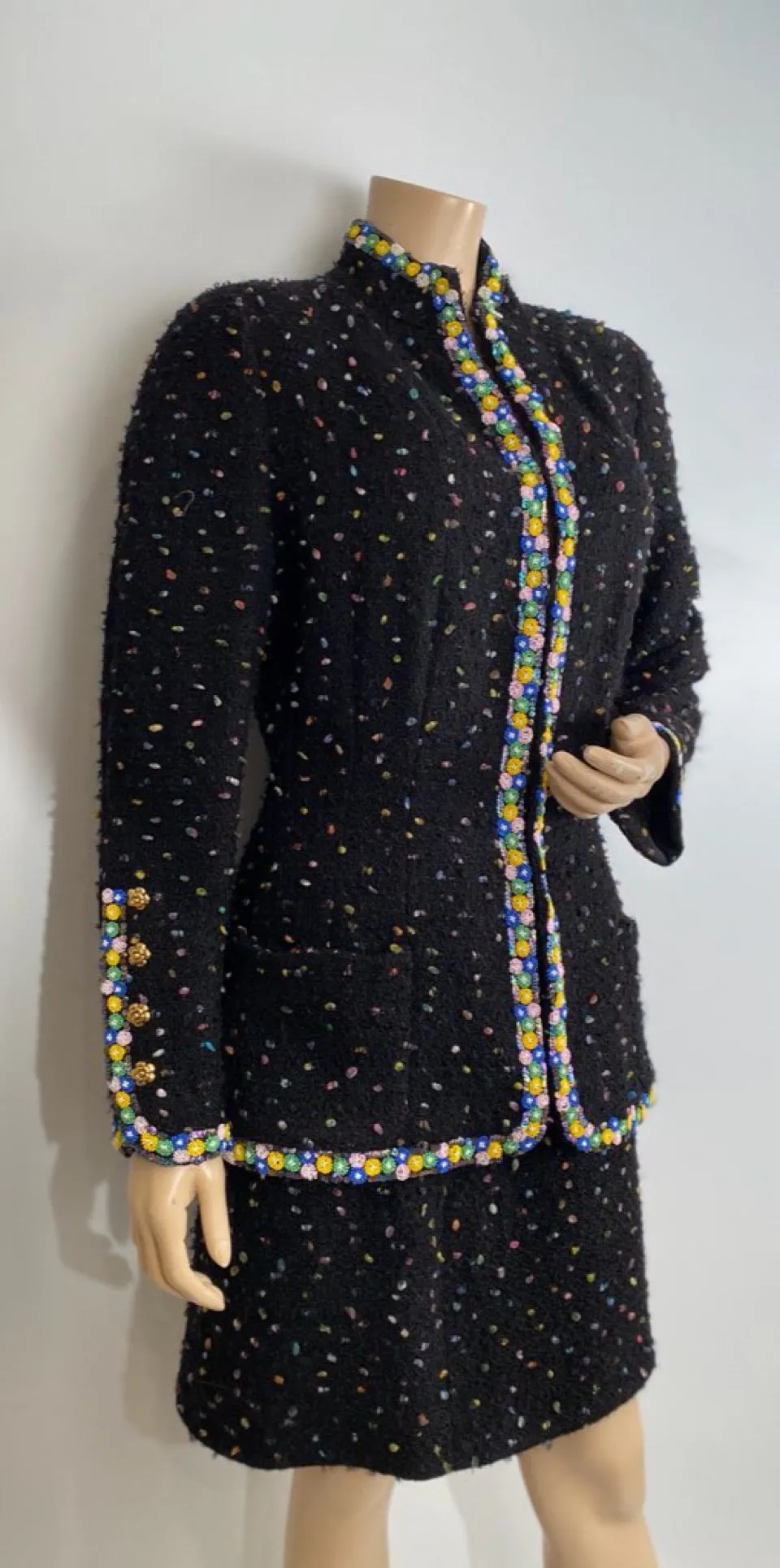 1980’s Collection 23 Chanel Black Multicolor Confetti Jacket Skirt Suit Set US 8/10