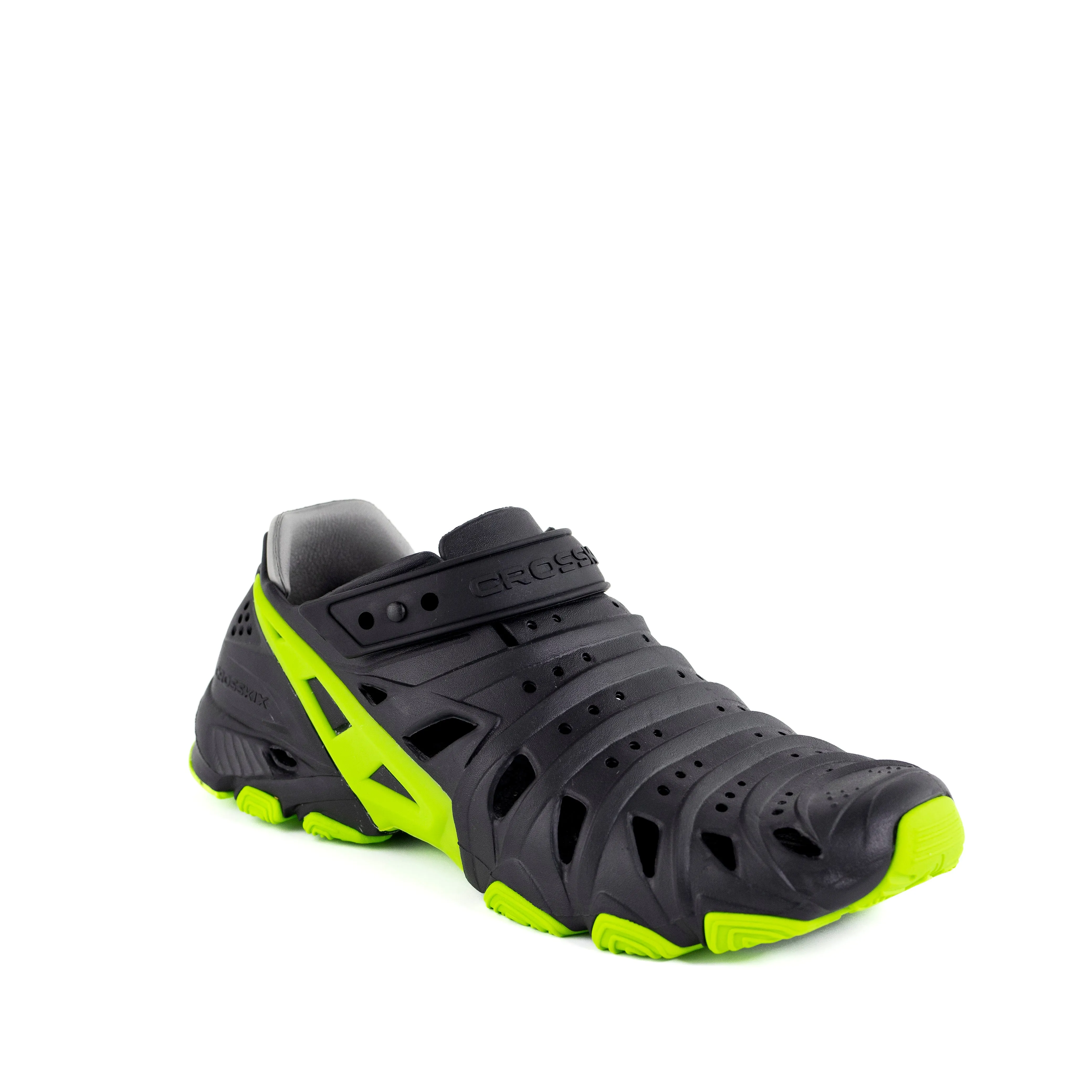 2.0 Closed Toe Water Shoes for Men by CROSSKIX