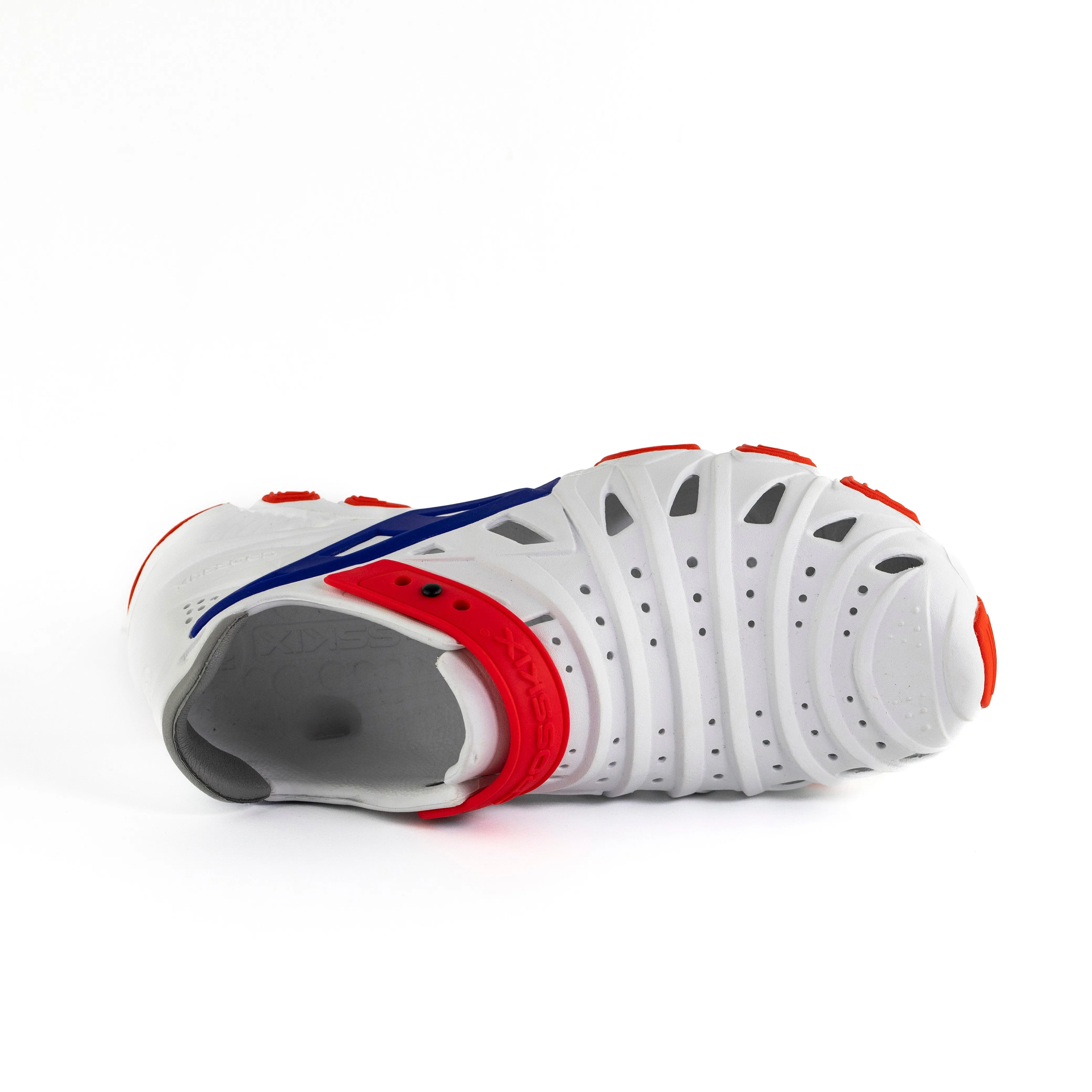 2.0 Closed Toe Water Shoes for Men by CROSSKIX